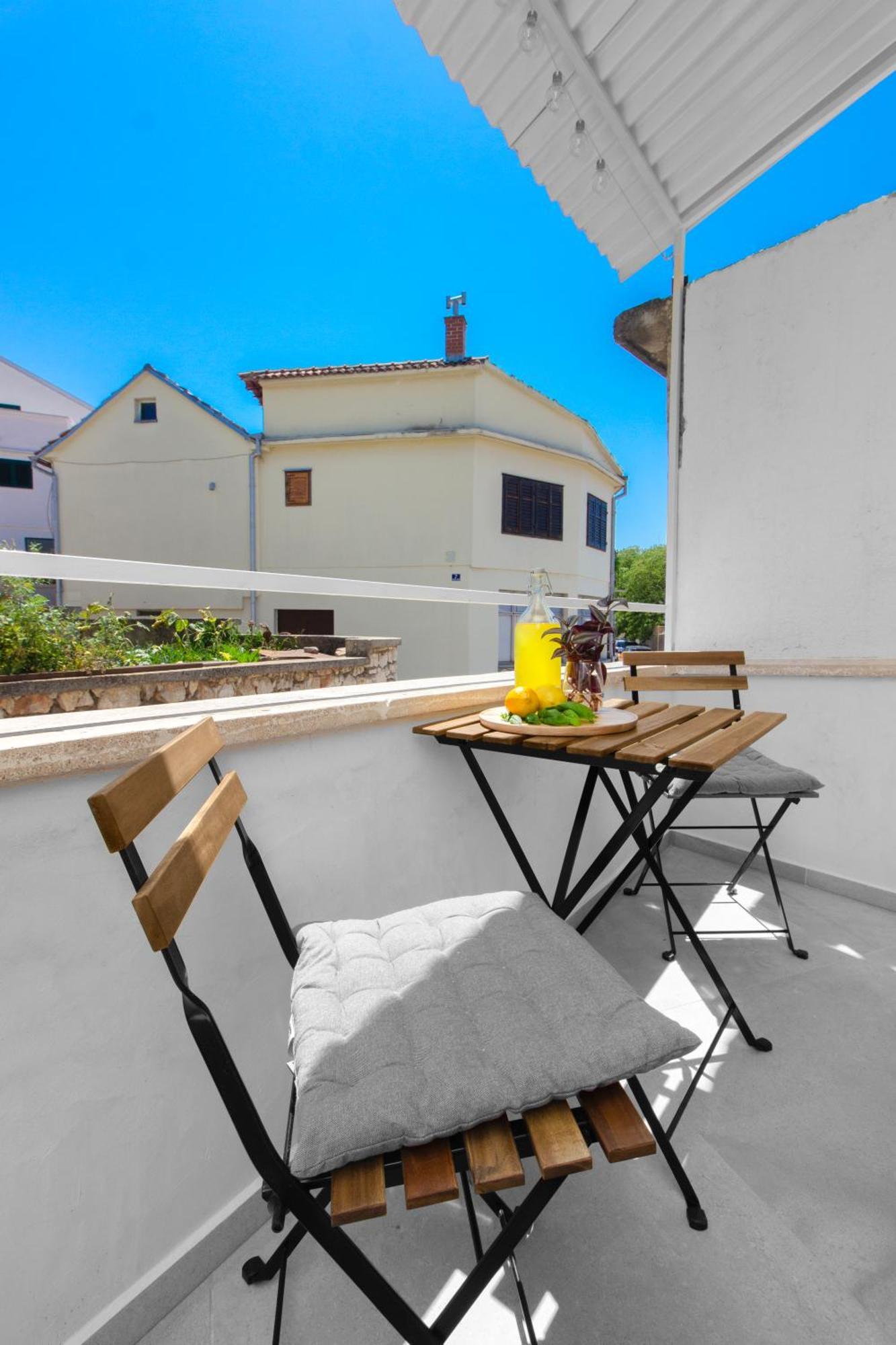 Studio Apartman Casa Lambasa Šibenik Exterior foto